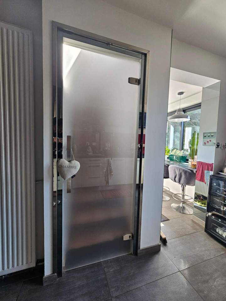 porte intérieure verre en 8mm dépoli sur mesure nantes